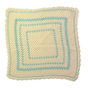 SOFT Handmade Vintage Crochet Baby Blanket Yellow and Green Scalloped Edge 26"